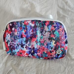 NEW Lululemon Everwhere Belt‎ Bag colorful floral purse fannypack over shoulder